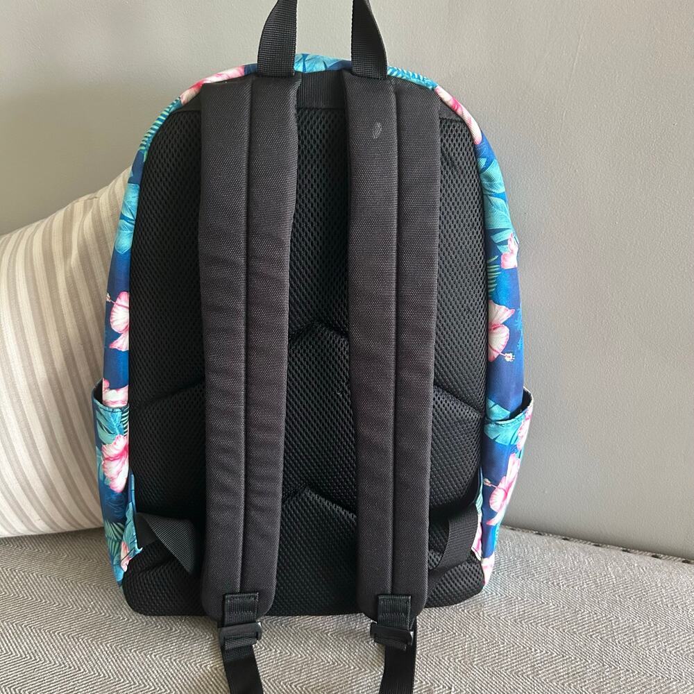 Vaschy all over tropical print backpack​ - Picture 9 of 12